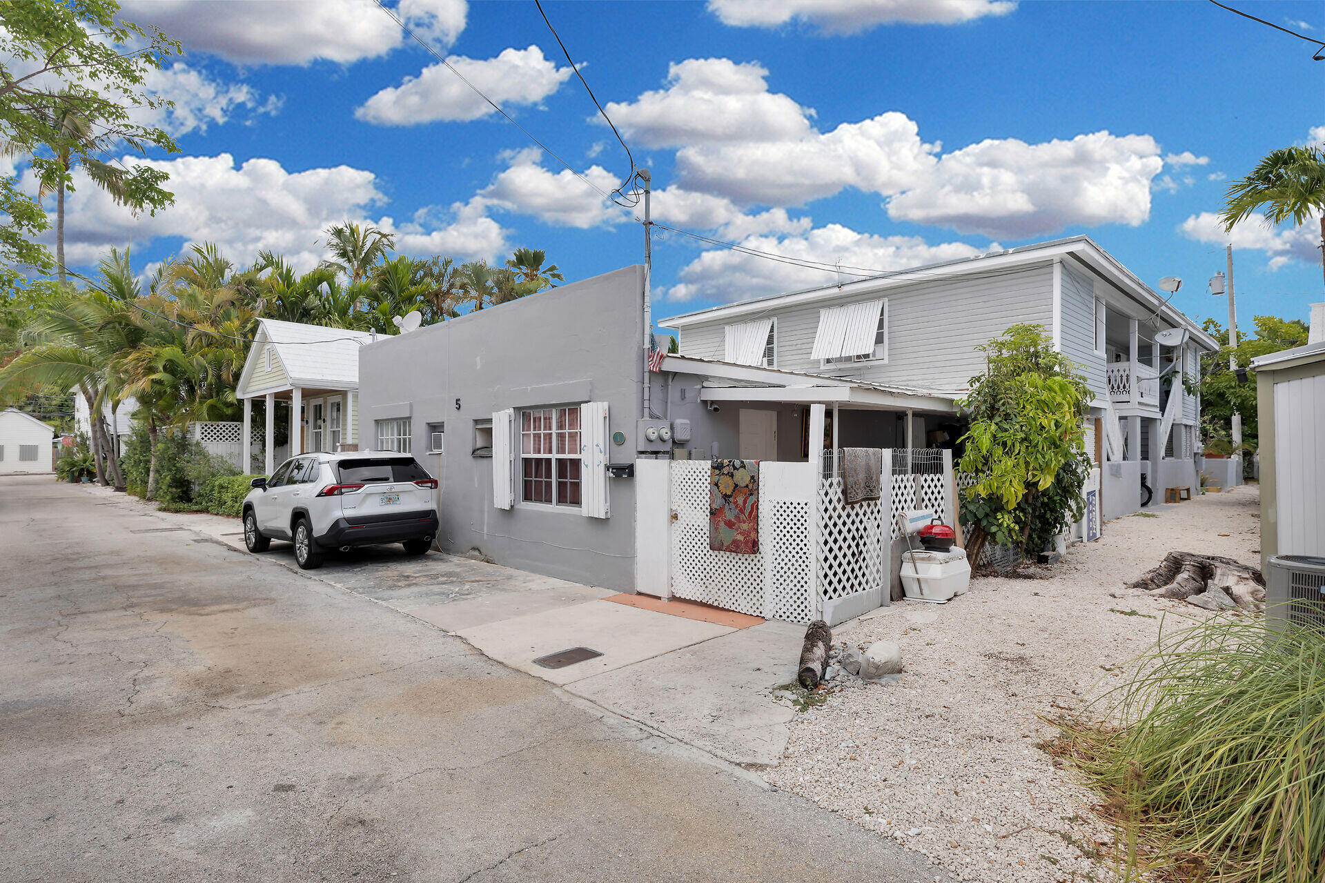 912 Pohalski Street