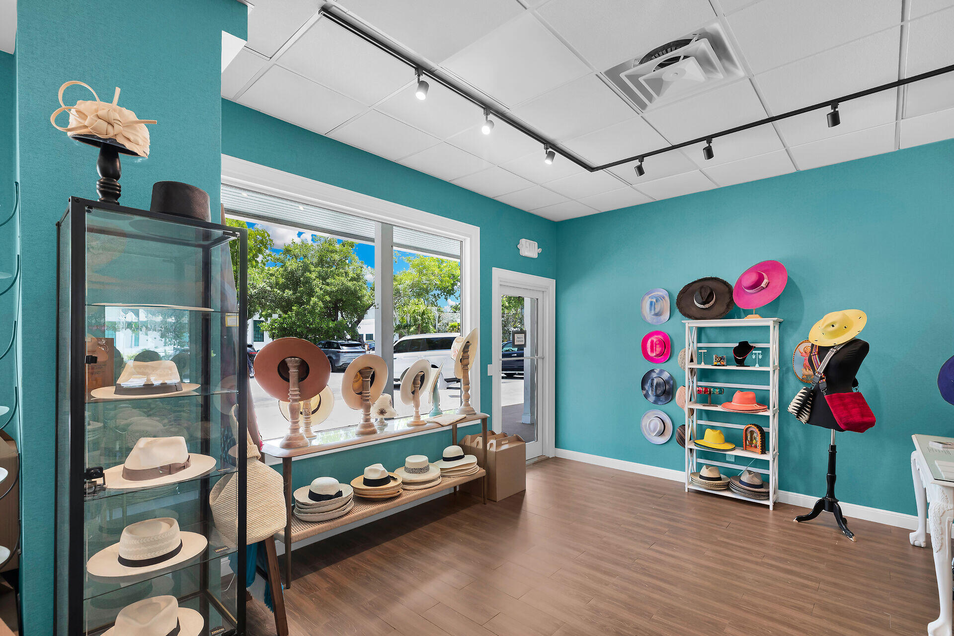 1075 Duval Street STE C22