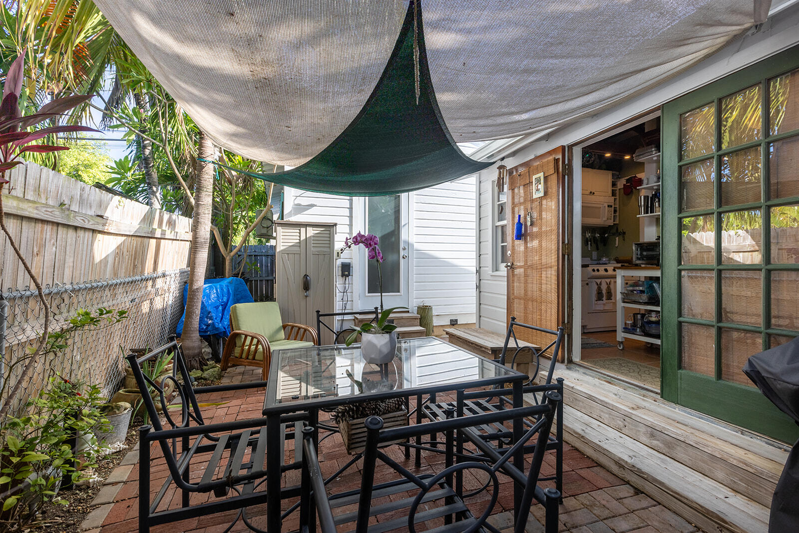 1422 Catherine Street