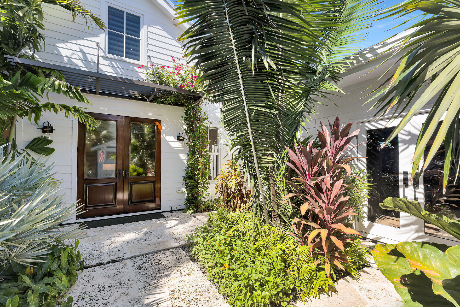 411 Louisa Street