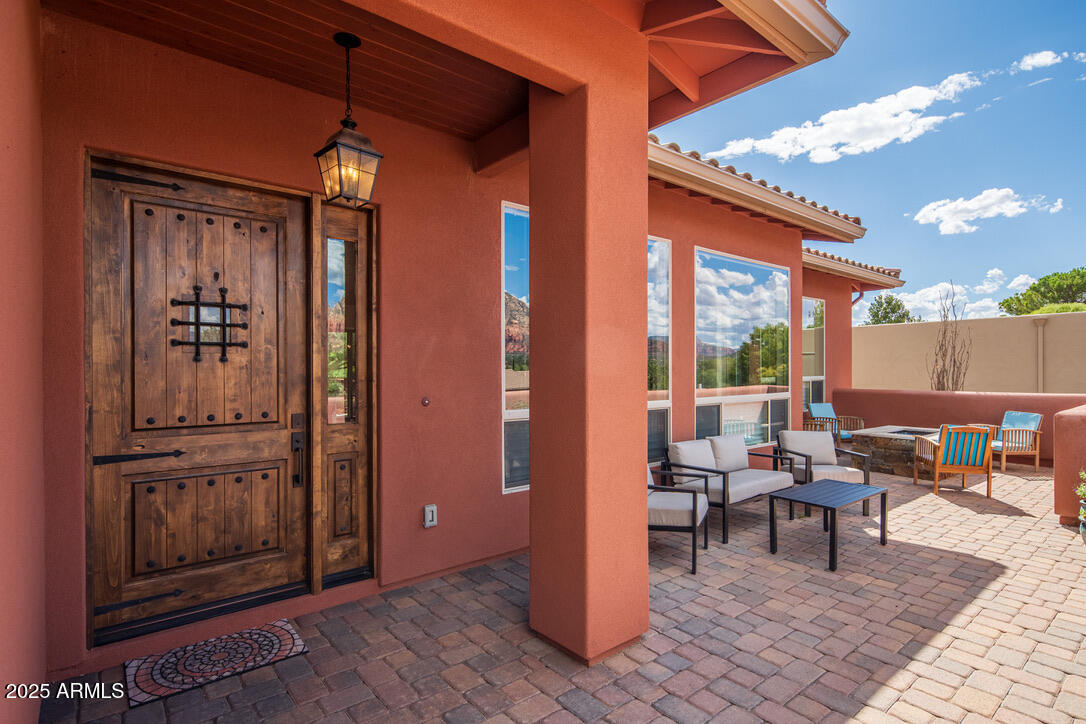 355 SADDLEROCK Circle