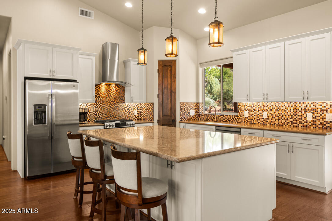 355 SADDLEROCK Circle