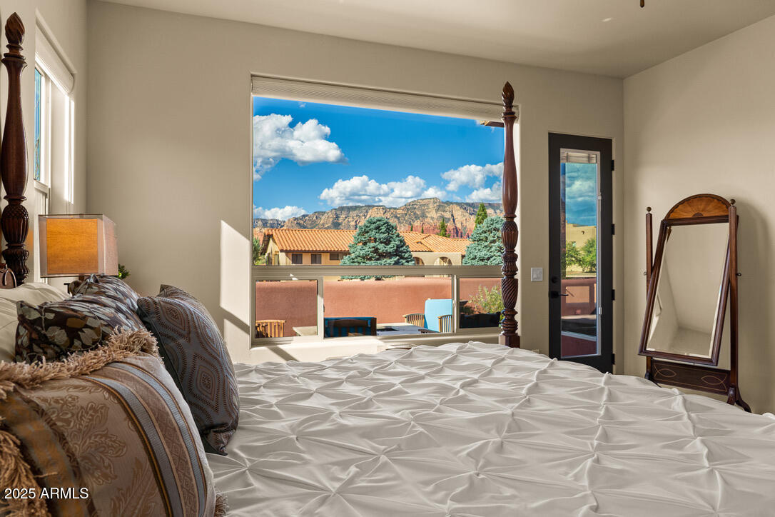 355 SADDLEROCK Circle