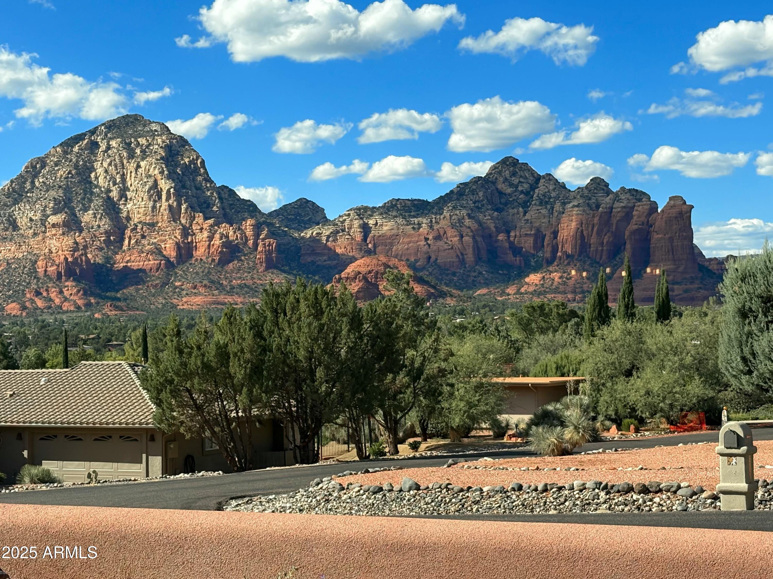 355 SADDLEROCK Circle