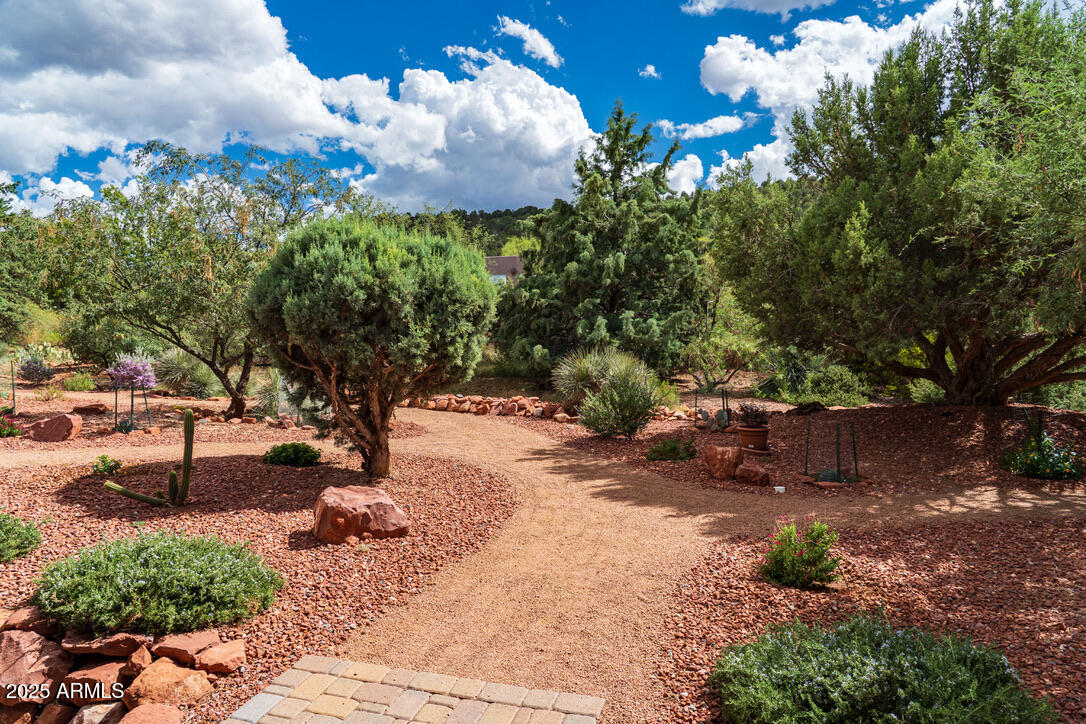 355 SADDLEROCK Circle