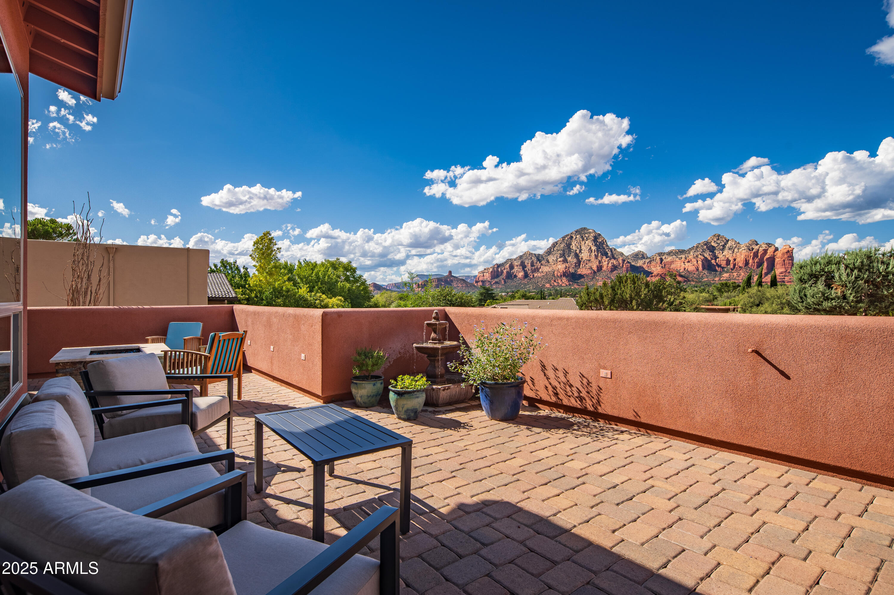 355 SADDLEROCK Circle