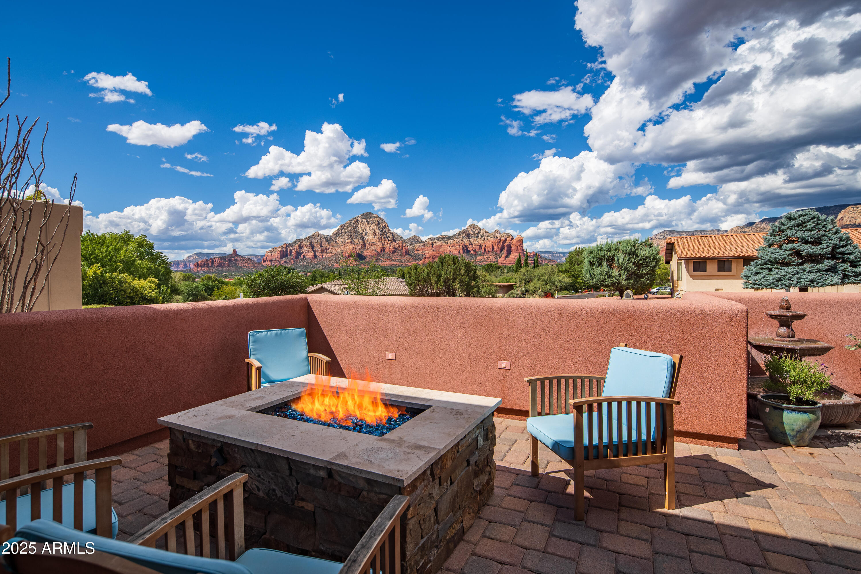 355 SADDLEROCK Circle