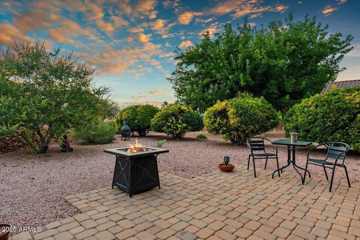 776 S Shooting Star Drive