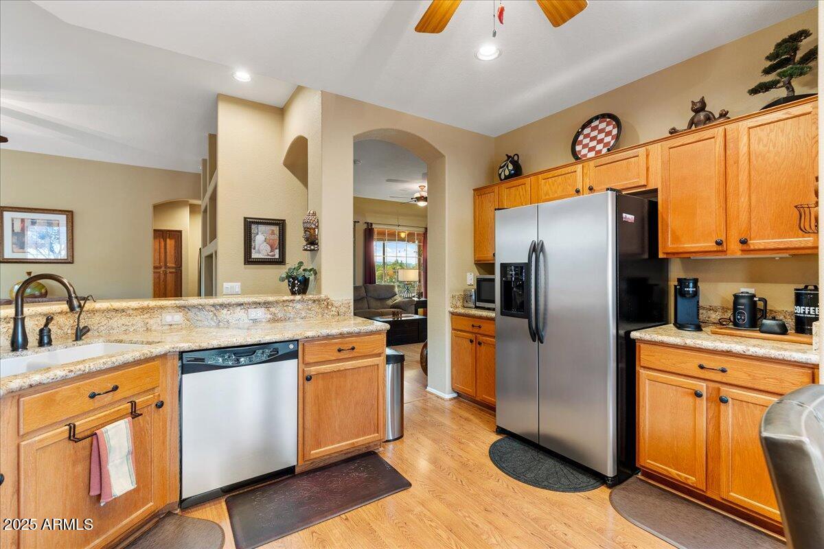 776 S Shooting Star Drive