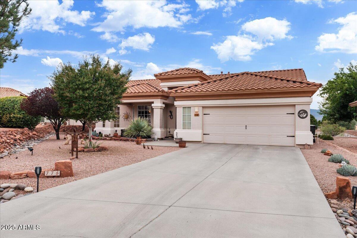 776 S Shooting Star Drive