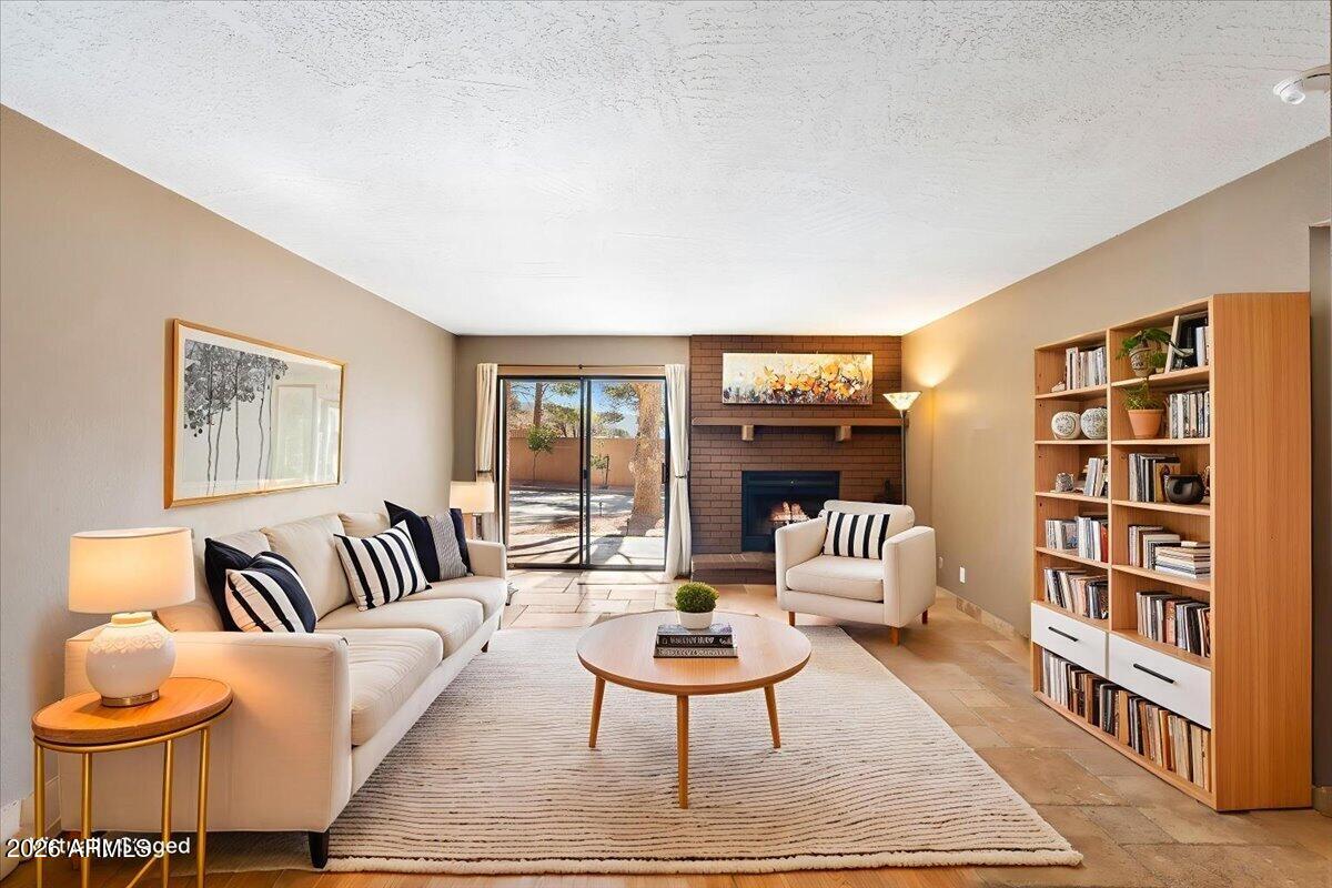 65 VERDE VALLEY SCHOOL Road D5