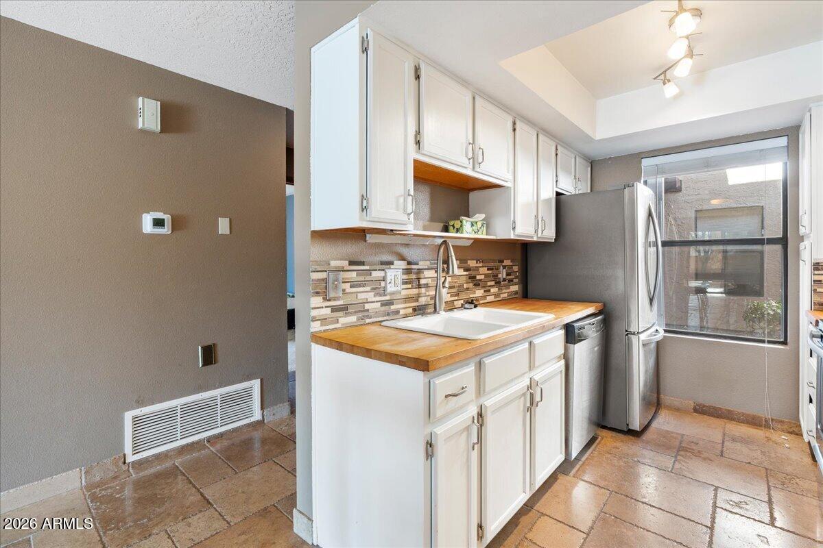 65 VERDE VALLEY SCHOOL Road D5