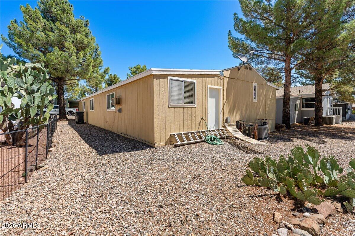 2050 W State Route 89A Highway 63