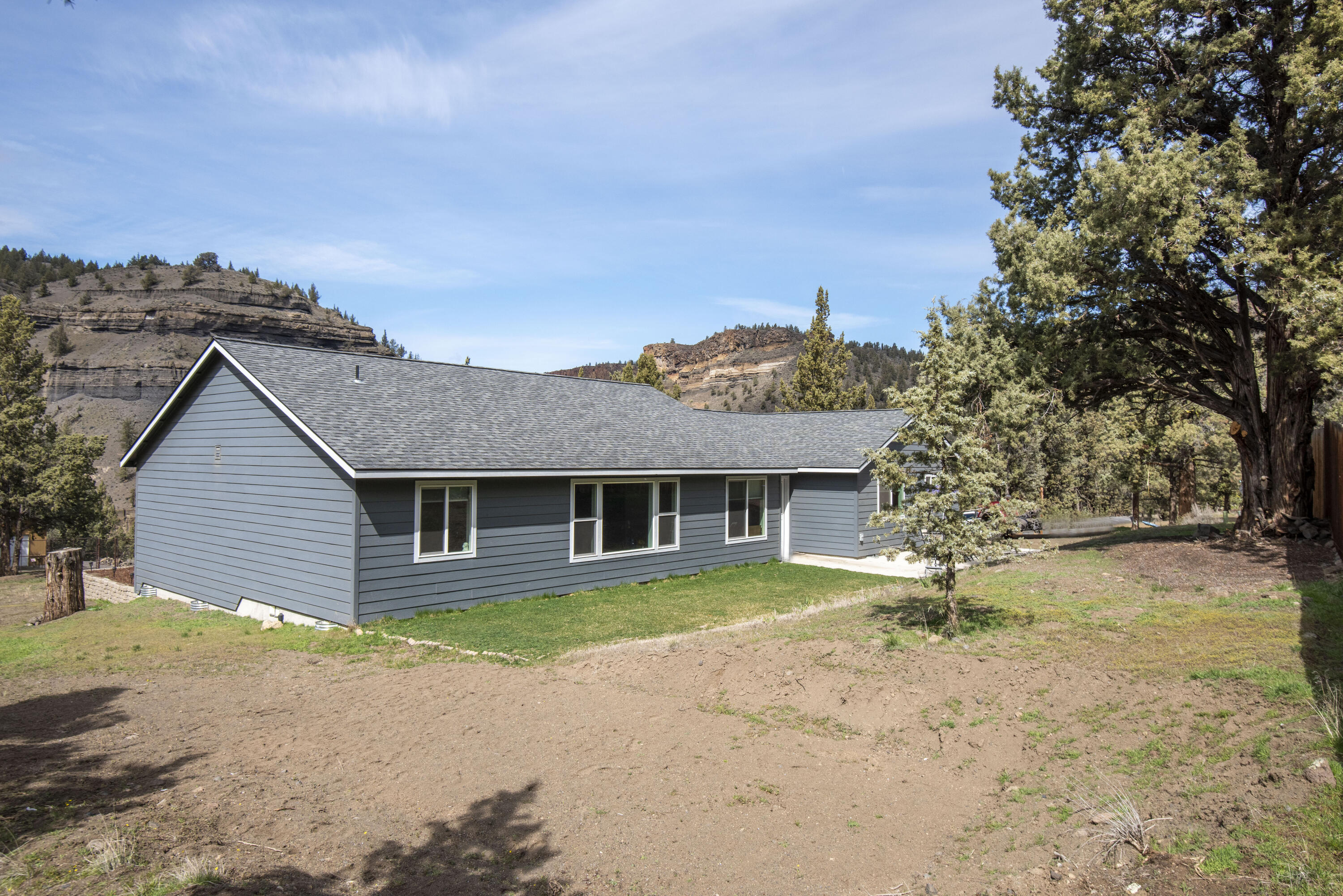 9255 SW Sundown Canyon Road