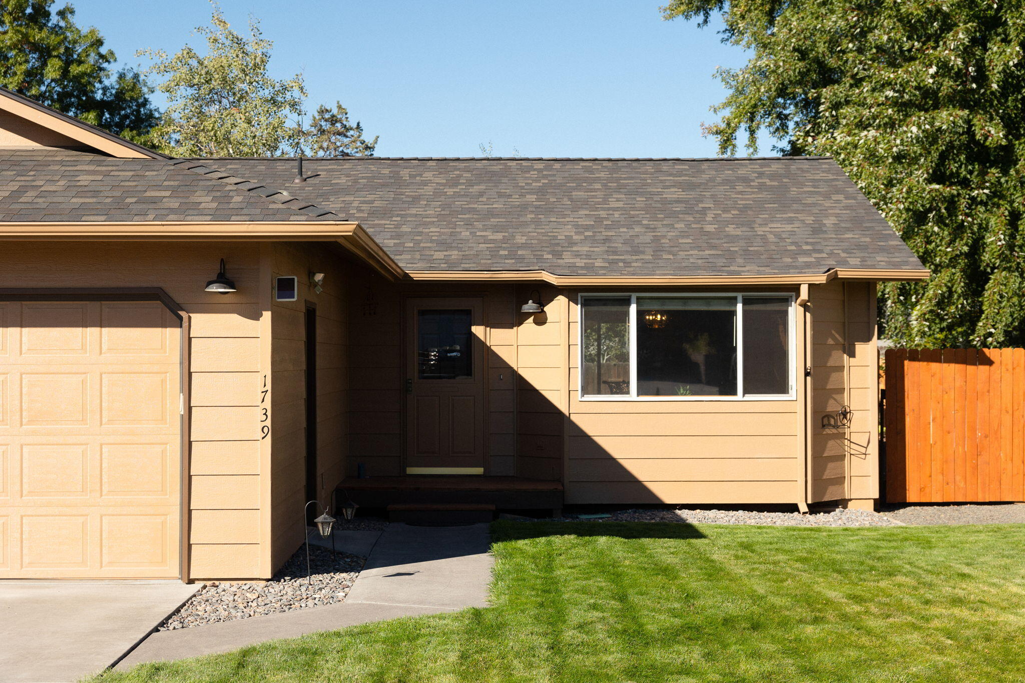 1739 SW 27th Street