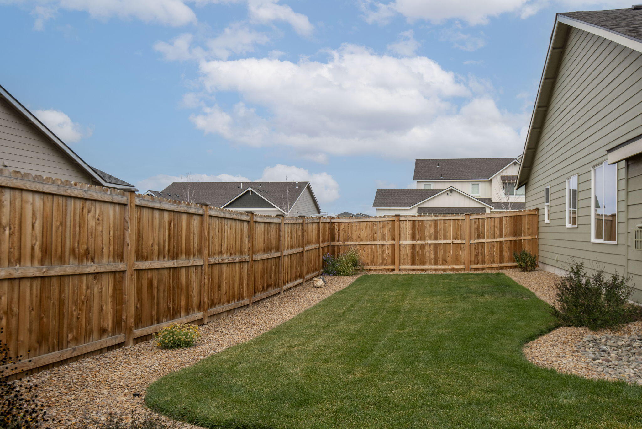 233 NW Double Eagle Avenue