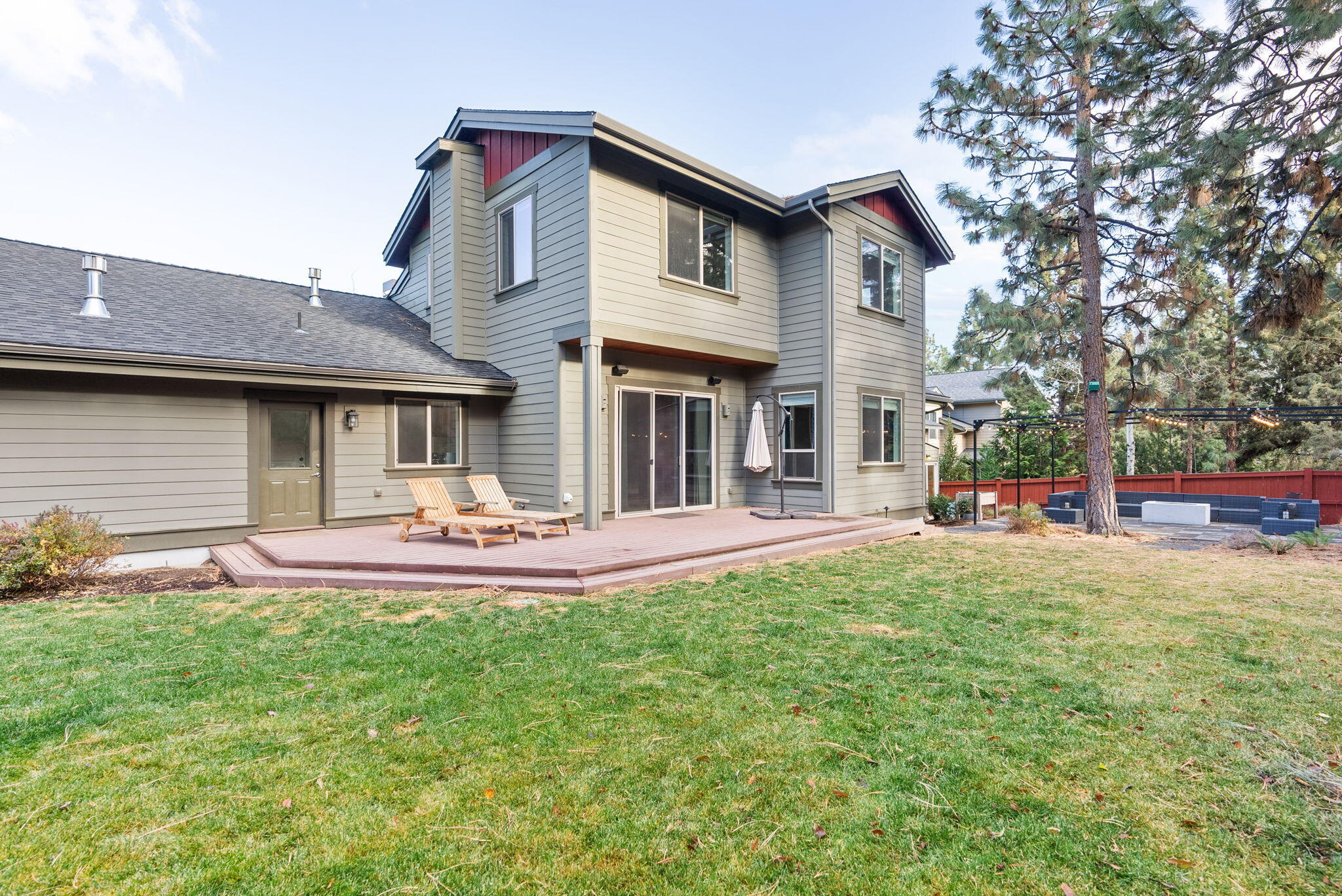 655 NW Yosemite Drive