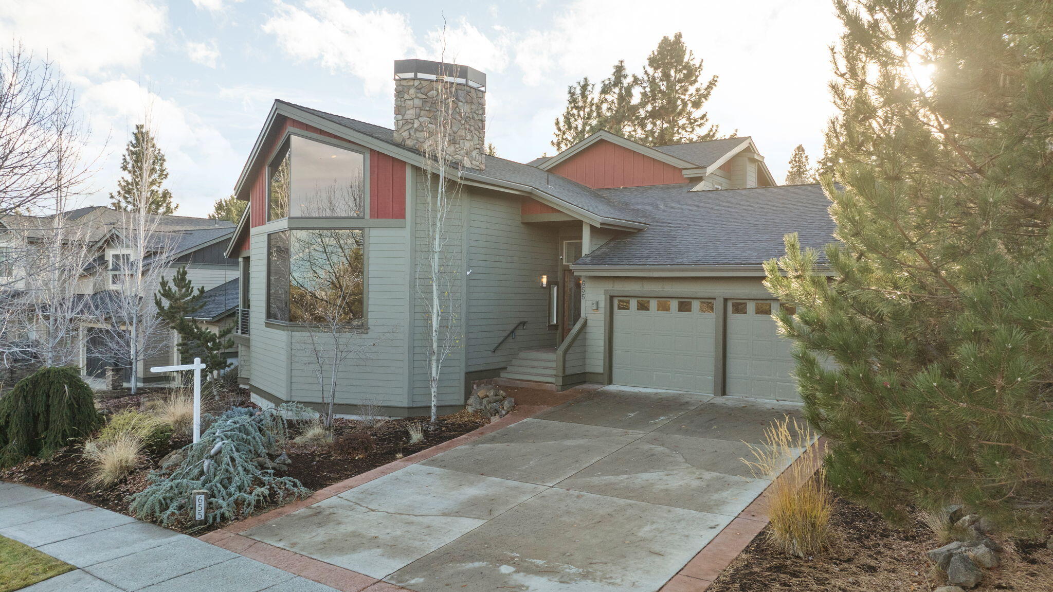 655 NW Yosemite Drive
