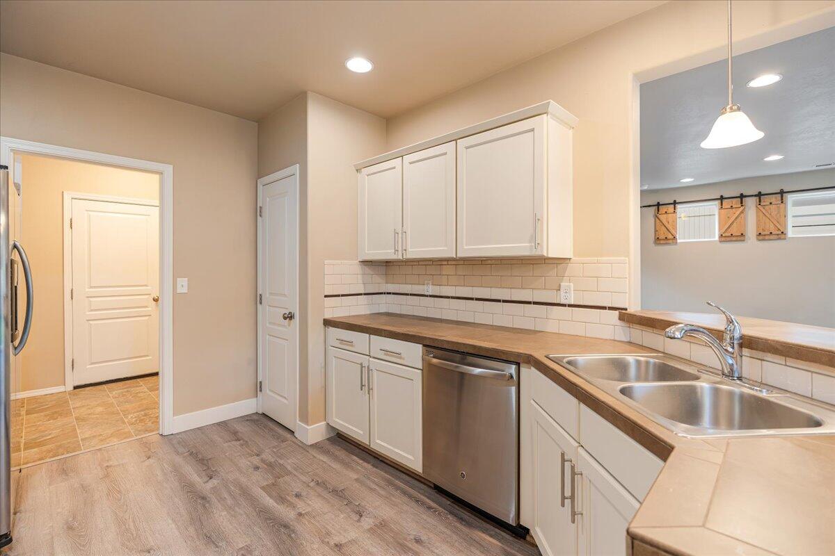 61131 Brown Trout Place