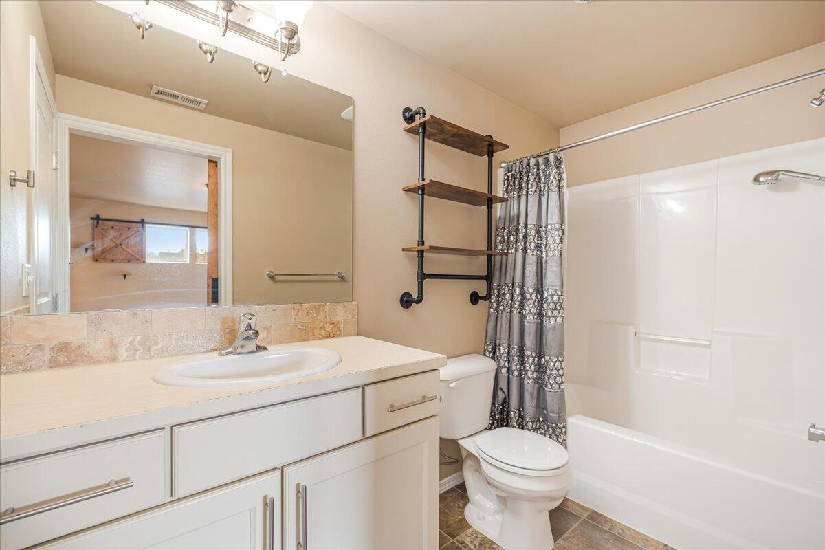 61131 Brown Trout Place
