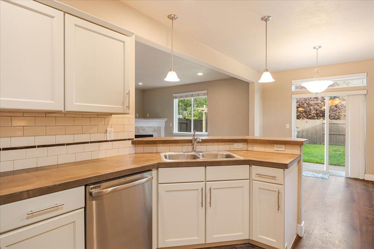 61131 Brown Trout Place