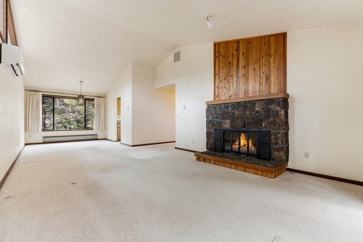 4059 NW Lower Village Road