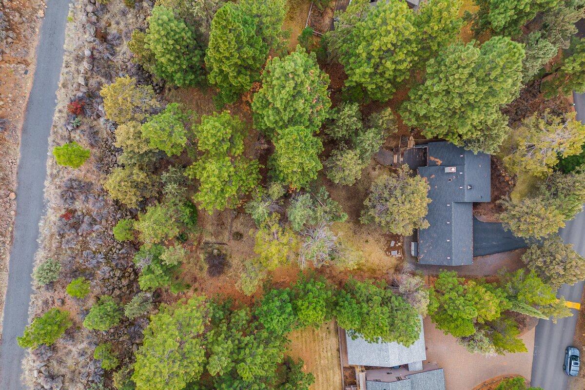 4059 NW Lower Village Road