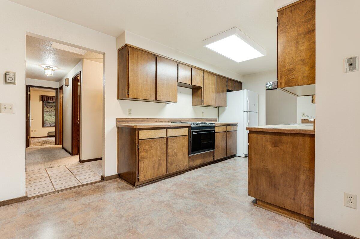 4059 NW Lower Village Road