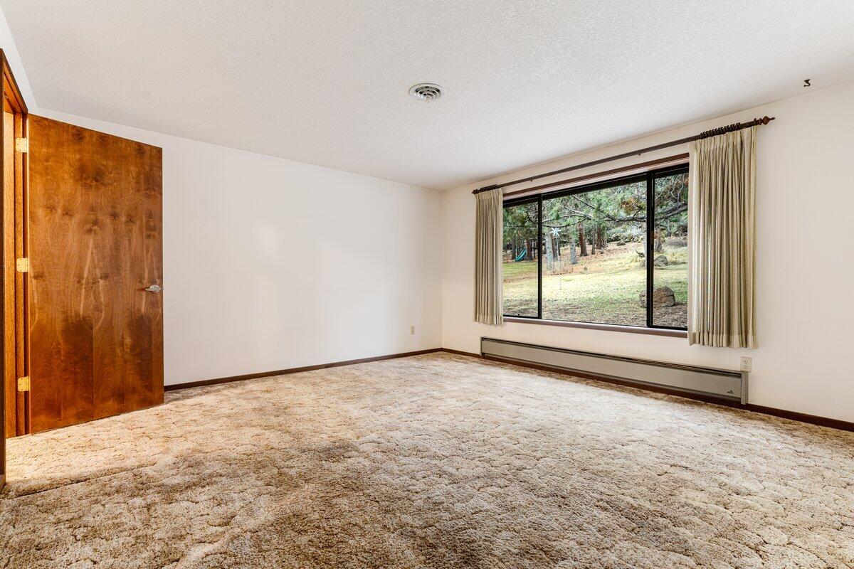 4059 NW Lower Village Road