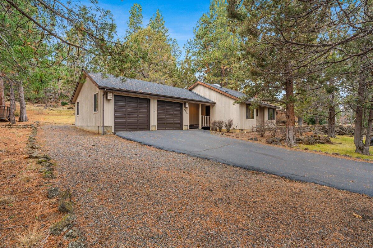 4059 NW Lower Village Road
