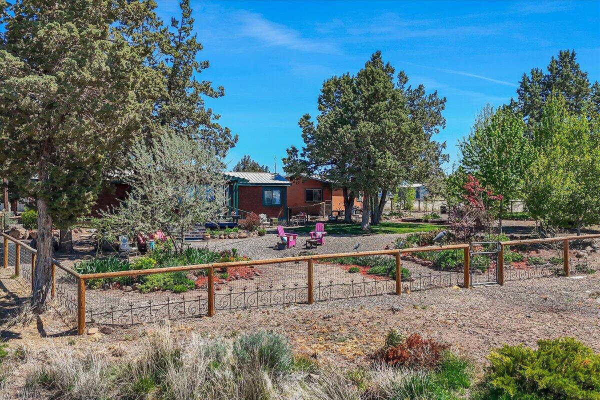 12400 SW Peninsula Drive