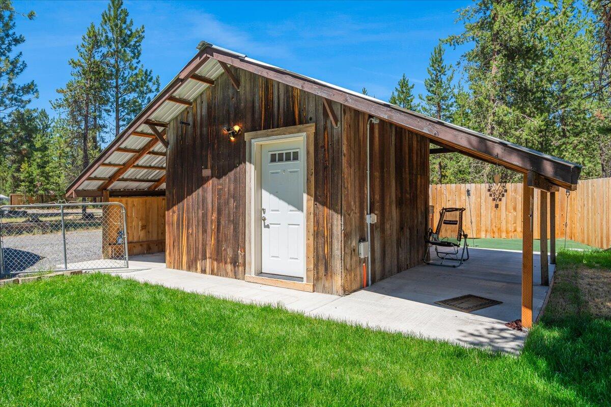 15950 Sparks Drive