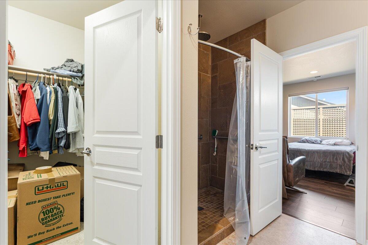 2764 NE Spring Water Place