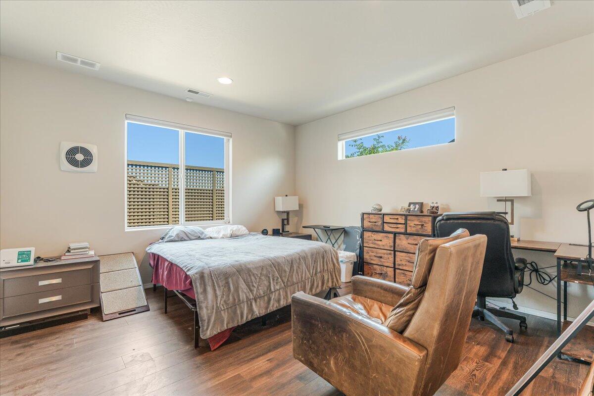 2764 NE Spring Water Place