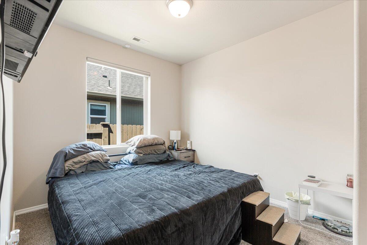 2764 NE Spring Water Place