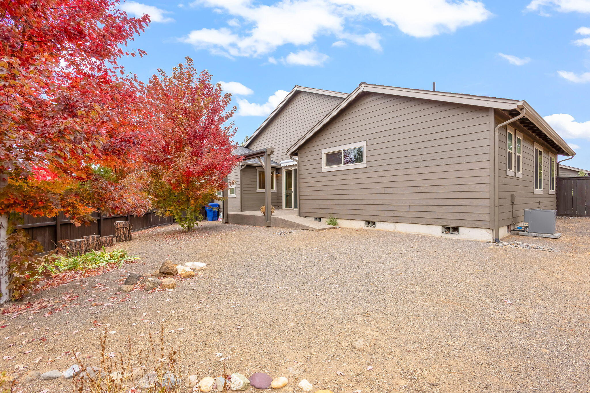 60383 Hedgewood Lane