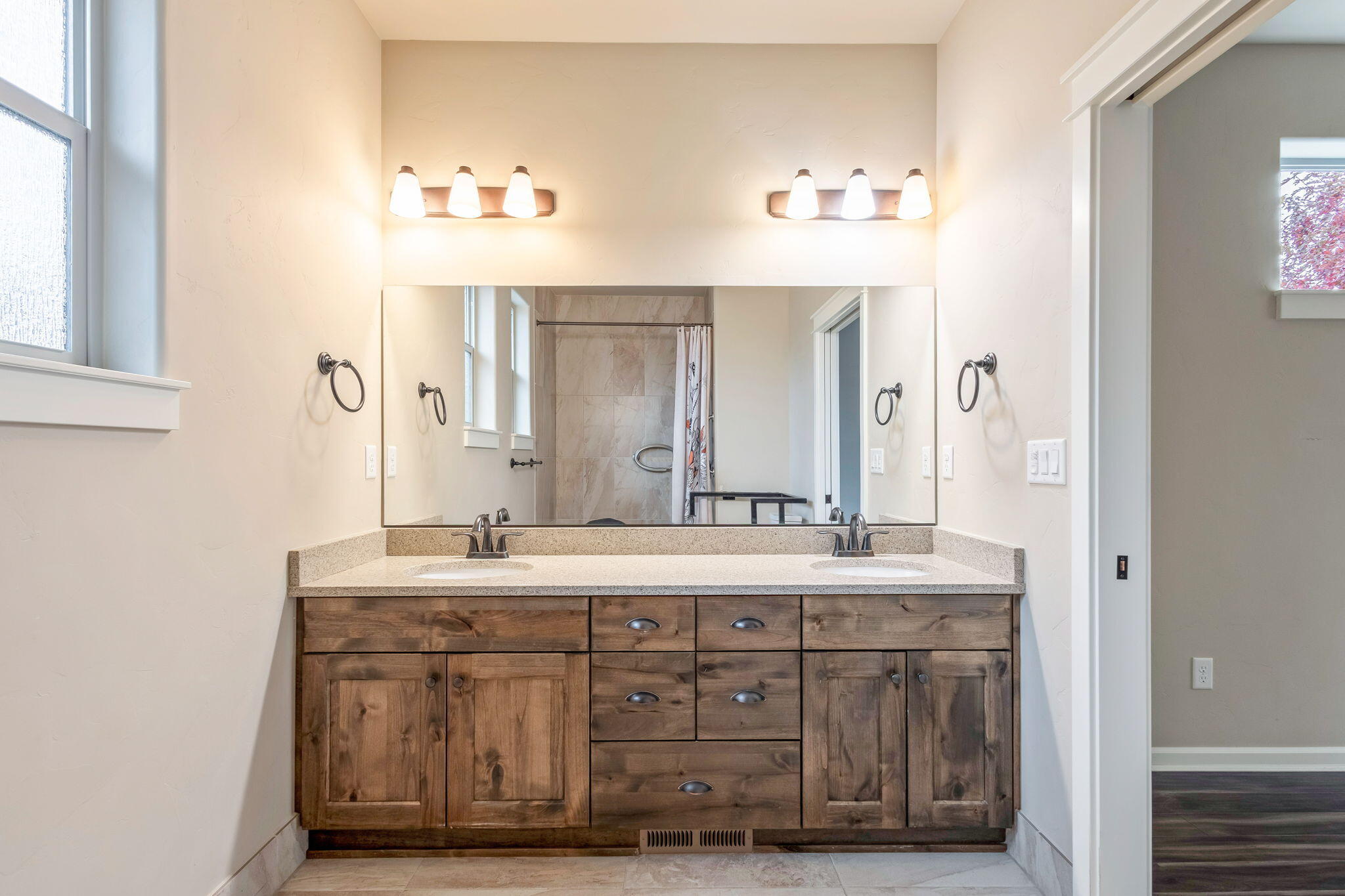 60383 Hedgewood Lane