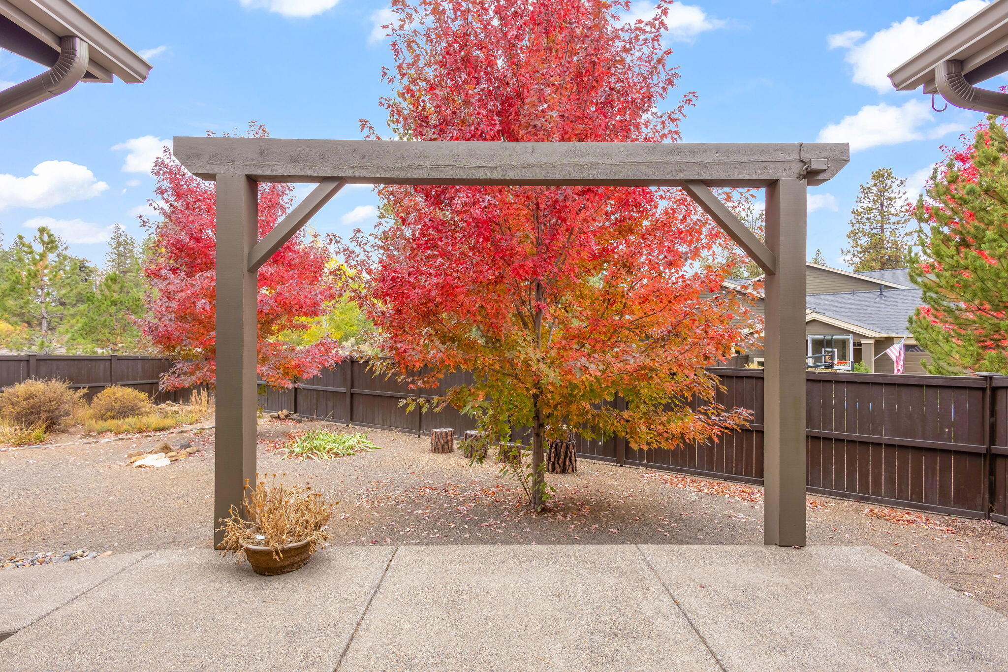 60383 Hedgewood Lane