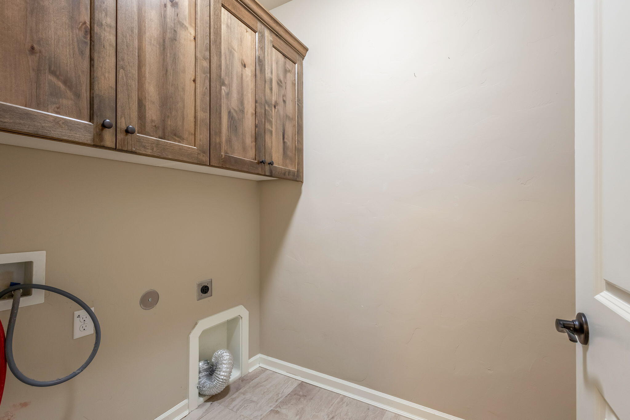 60383 Hedgewood Lane