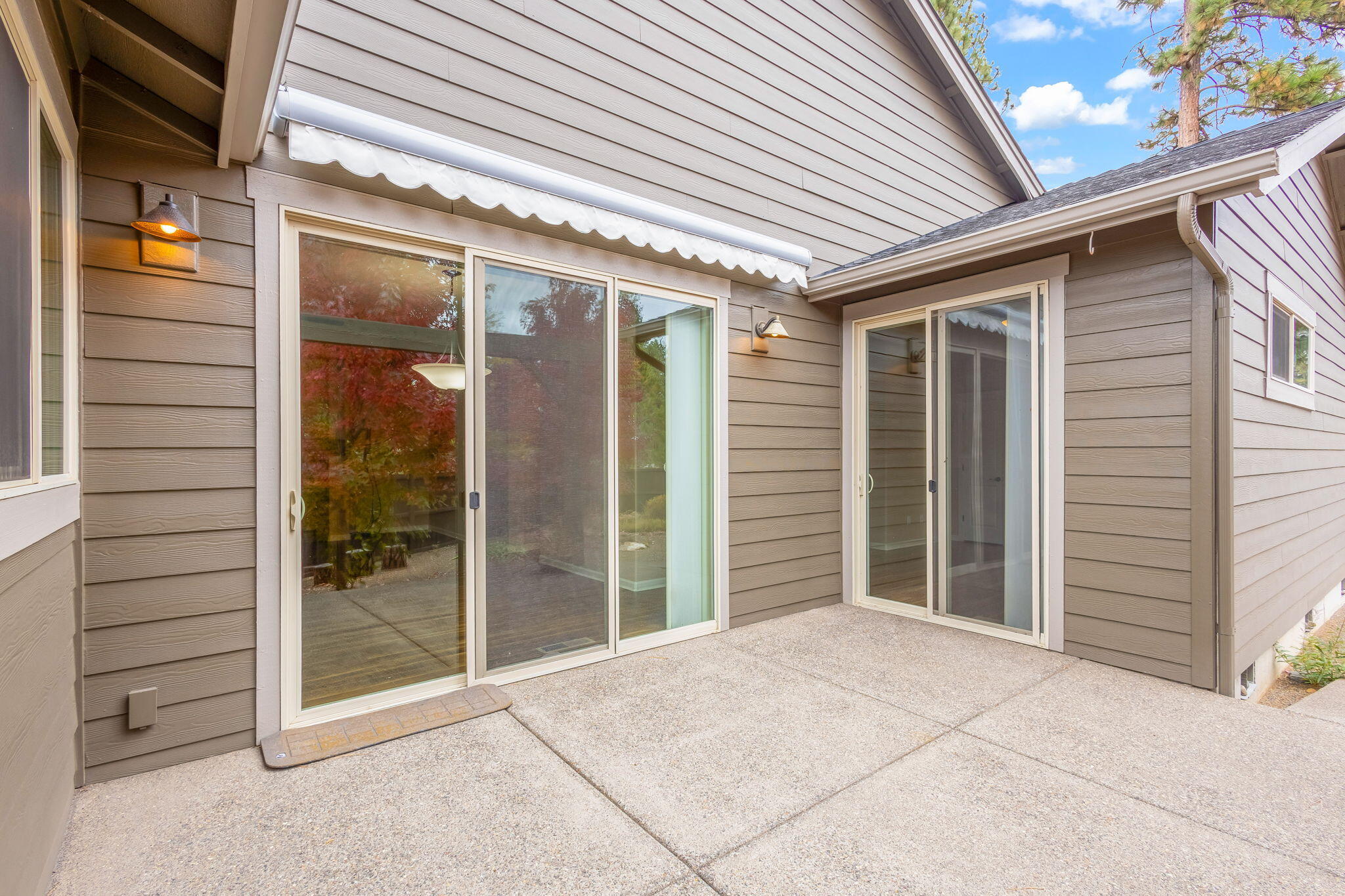 60383 Hedgewood Lane