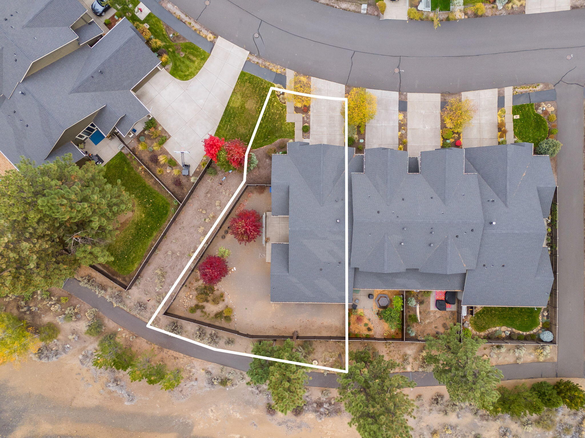 60383 Hedgewood Lane