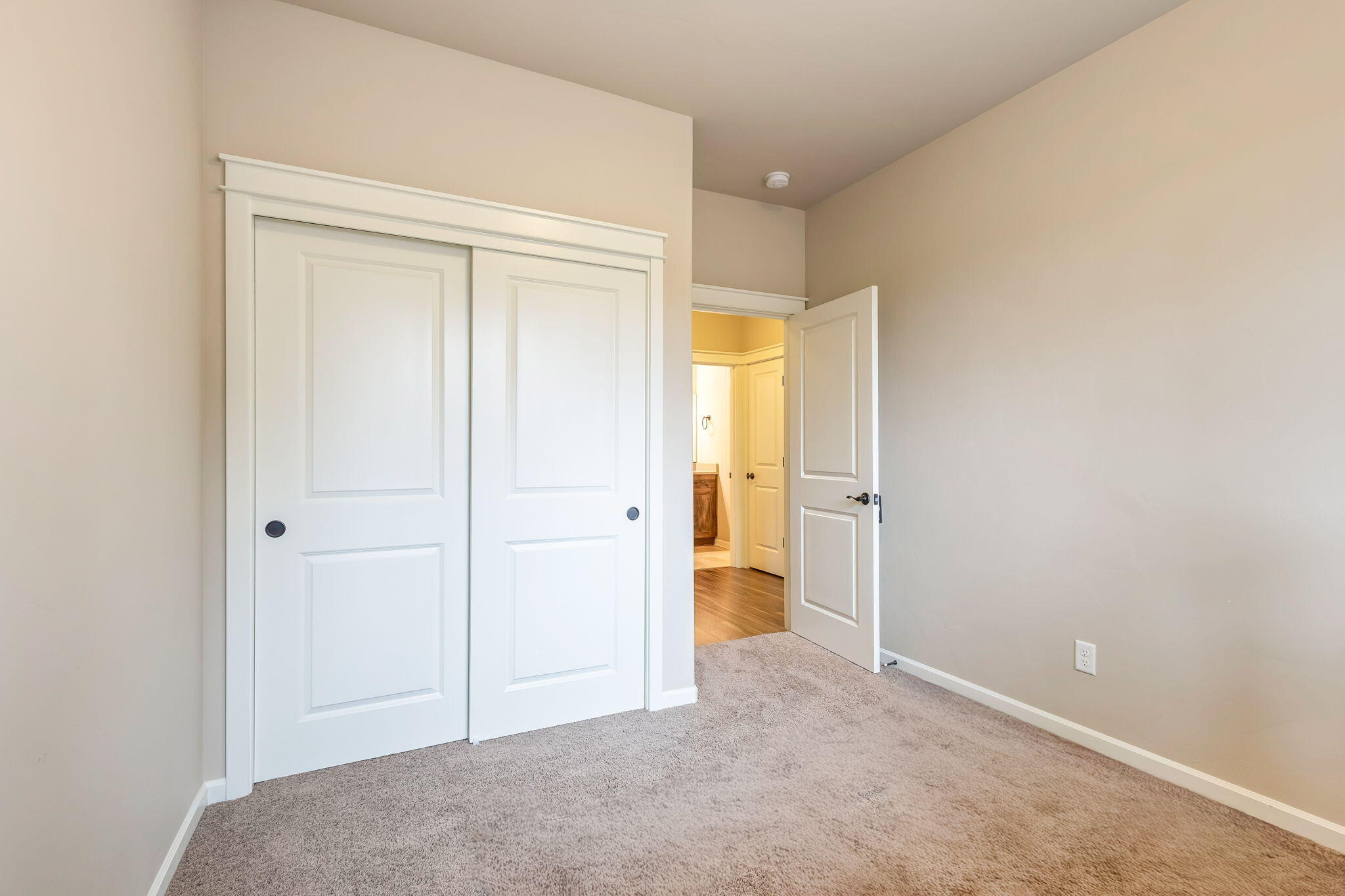 60383 Hedgewood Lane