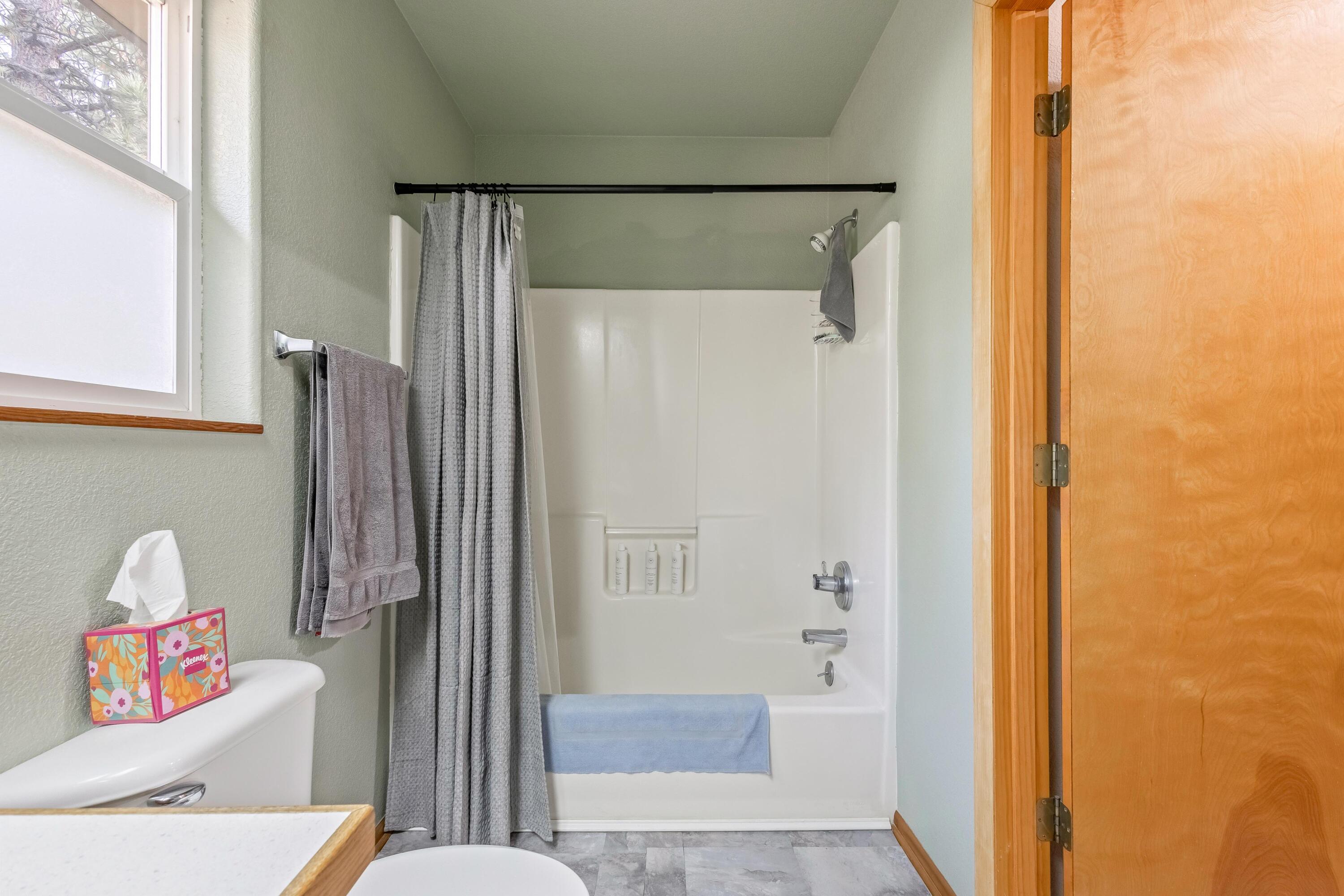 18900 Tuscarora Lane