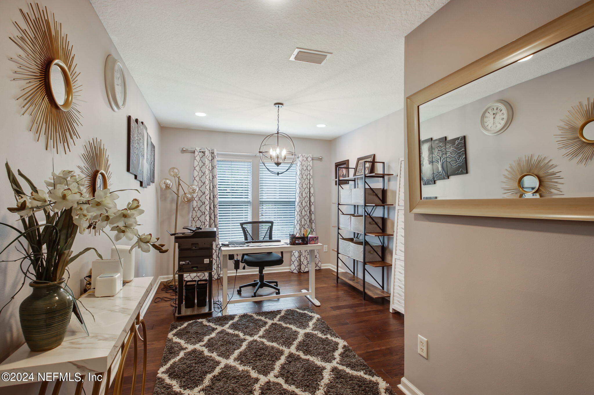 136 CROWN WHEEL Circle
