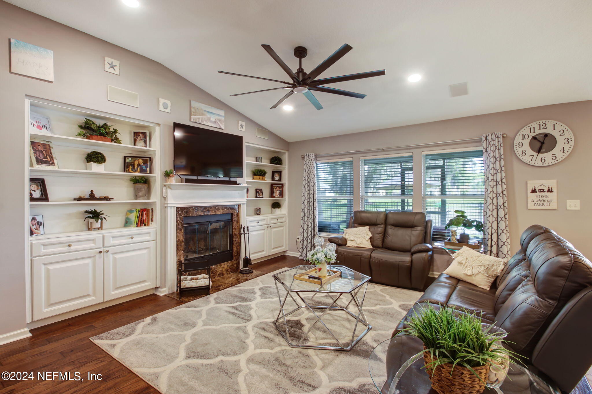 136 CROWN WHEEL Circle