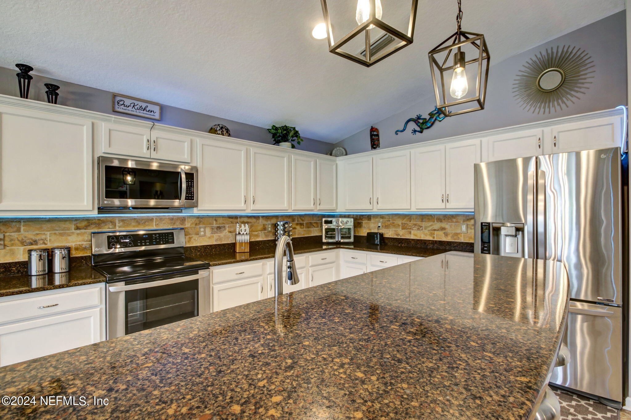 136 CROWN WHEEL Circle