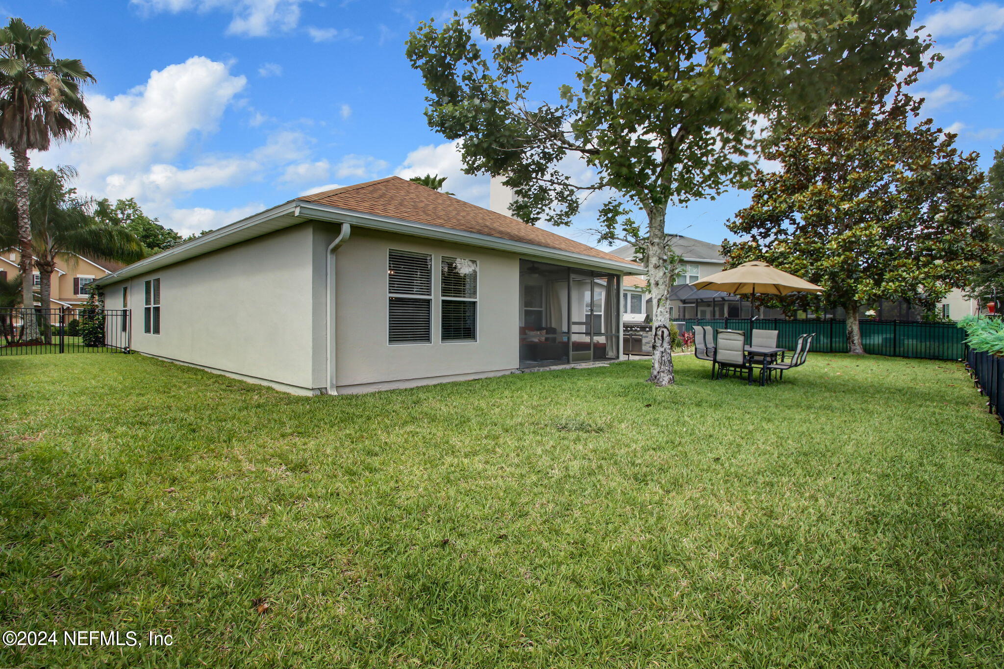 136 CROWN WHEEL Circle