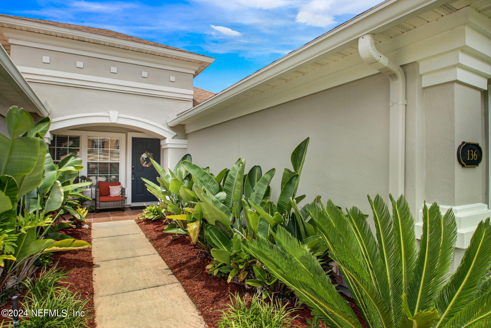 136 CROWN WHEEL Circle