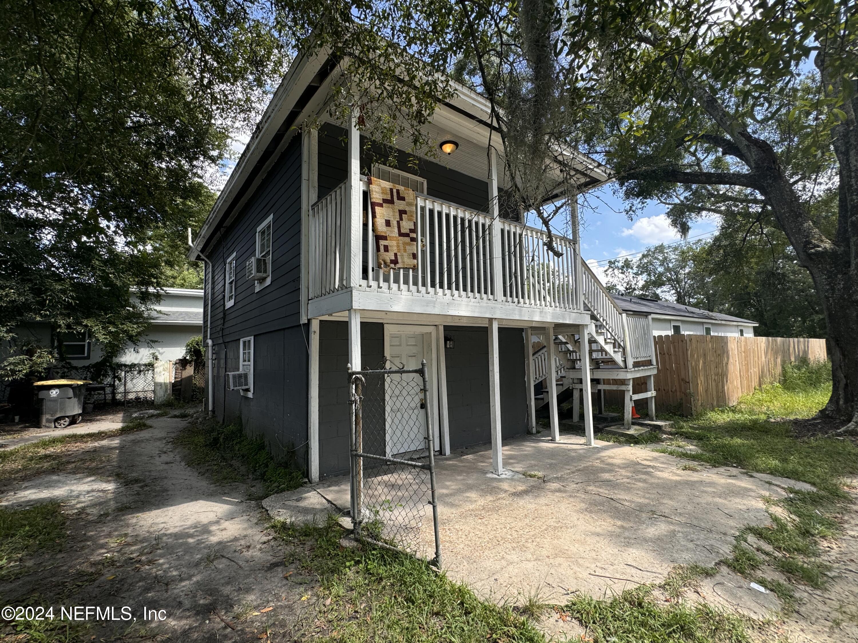1598 W 22ND Street