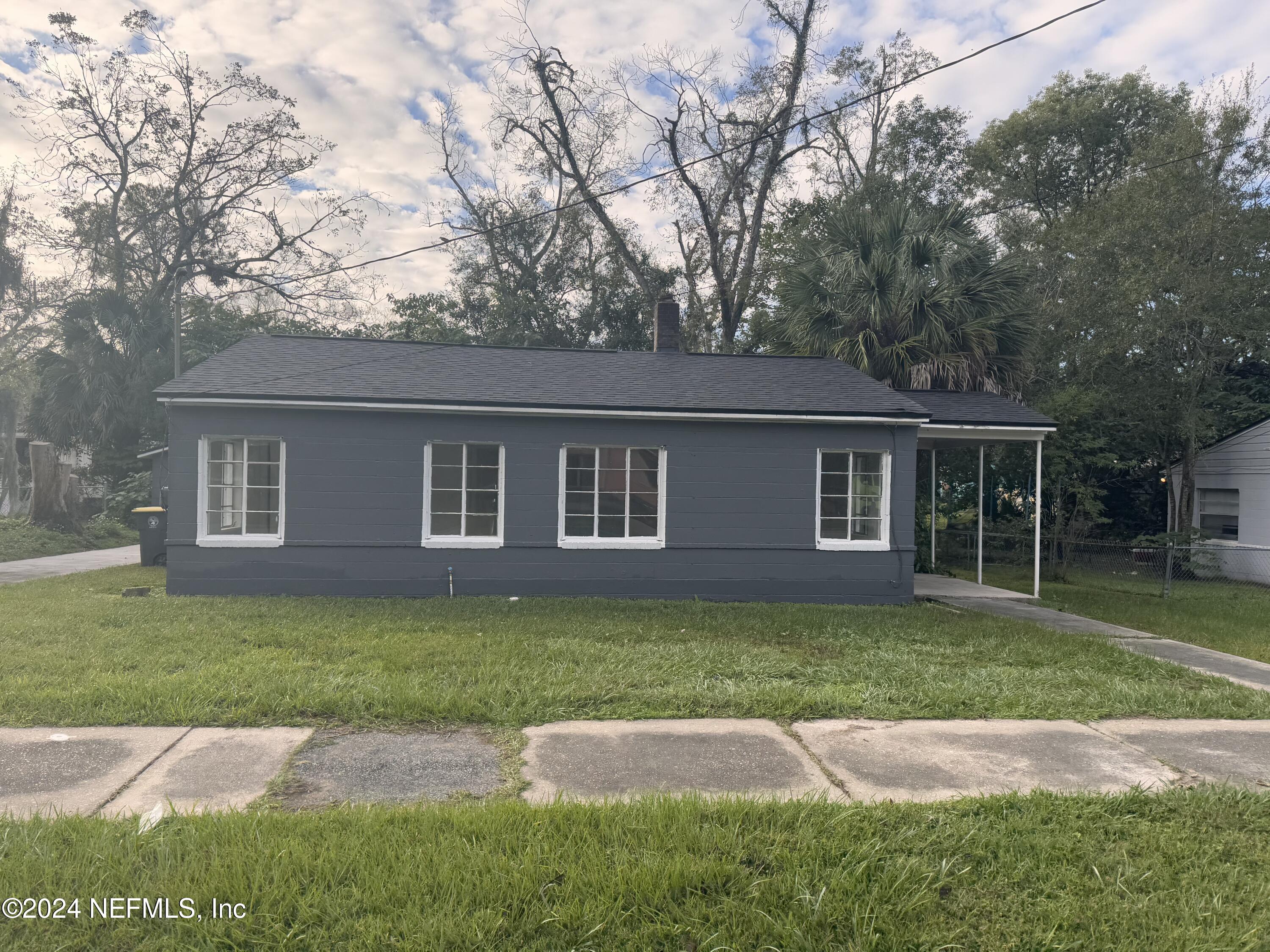 2512 BEAVERBROOK Place